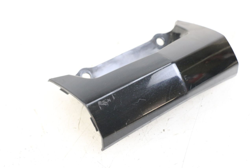 photo de JONCTION CARENAGE ARRIERE INFERIEURE KYMCO DINK 4T 50 (2007 - 2018) - Zoom état d’usage