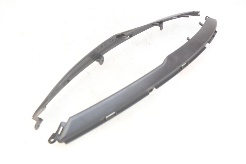 photo de JONCTION CARENAGE ARRIERE INFERIEURE KYMCO DOWNTOWN ABS 125 (2015 - 2017) - Vue principale