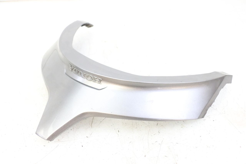 photo de JONCTION CARENAGE ARRIERE INFERIEURE HONDA FORZA ABS 300 (2013 - 2017) - Vue principale