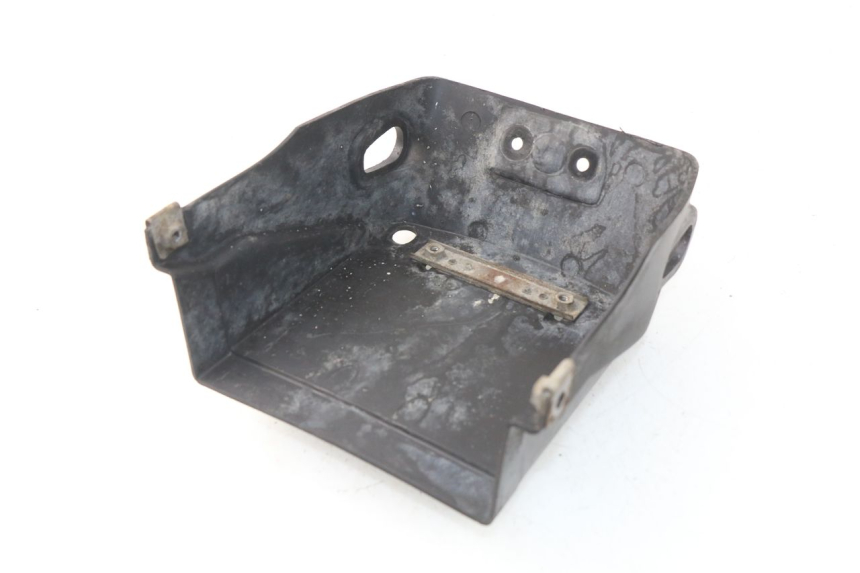 photo de JONCTION CARENAGE ARRIERE INFERIEURE KAWASAKI GPZ S 500 (1994 - 2005) - Détail de la pièce