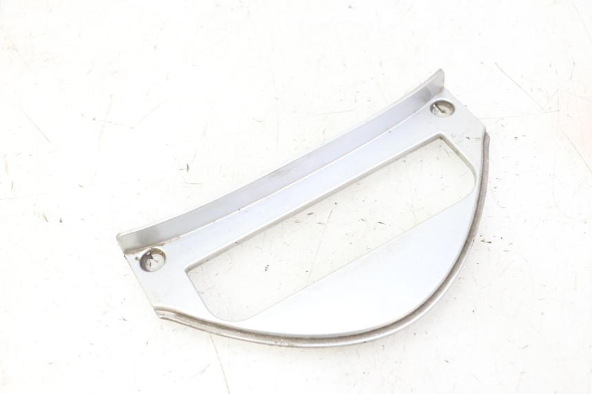 photo de JONCTION CARENAGE ARRIERE INFERIEURE KYMCO GRAND DINK 125 (2002 - 2007) - Autre angle de vue