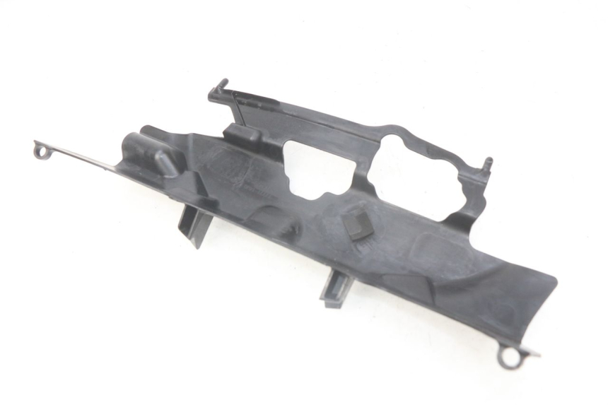 photo de JONCTION CARENAGE ARRIERE INFERIEURE SUZUKI GSX-R GSXR 750 (2011 - 2016) - Vue principale