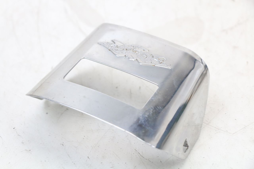 photo de JONCTION CARENAGE ARRIERE INFERIEURE HARLEY DAVIDSON SPORTSTER XL CUSTOM 883 (1999 - 2006) - Gros plan technique