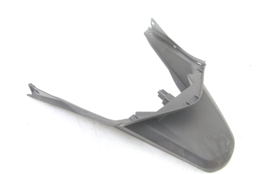 photo de JONCTION CARENAGE ARRIERE INFERIEURE HONDA PCX (JF57/JF64) 125 (2014 - 2018) - Autre angle de vue