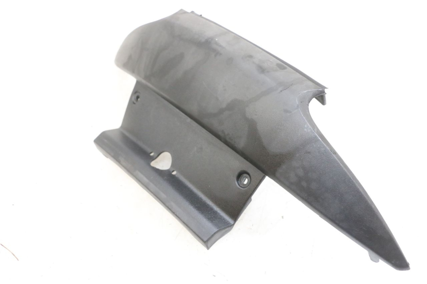 photo de JONCTION CARENAGE ARRIERE INFERIEURE PIAGGIO MP3 500 (2011 - 2015) - Autre angle de vue