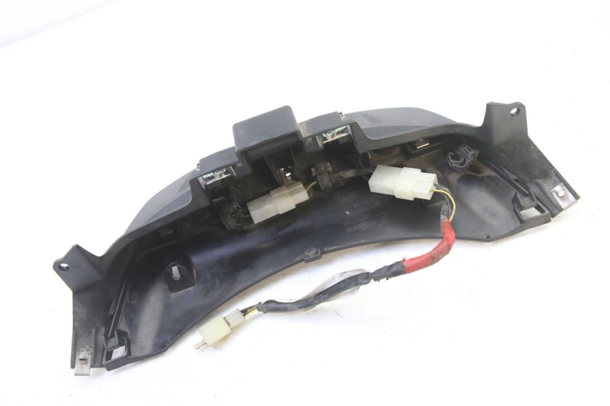 photo de JONCTION CARENAGE ARRIERE INFERIEURE PIAGGIO MP3 500 (2014 - 2017) - Gros plan technique