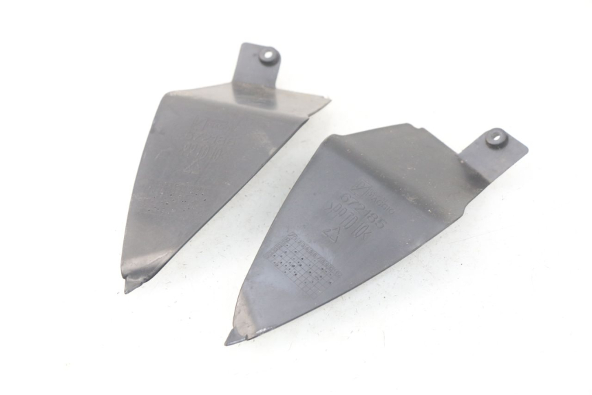 photo de JONCTION CARENAGE ARRIERE INFERIEURE PIAGGIO NEW TYPHOON 50 (2010 - 2017) - Détail de la pièce