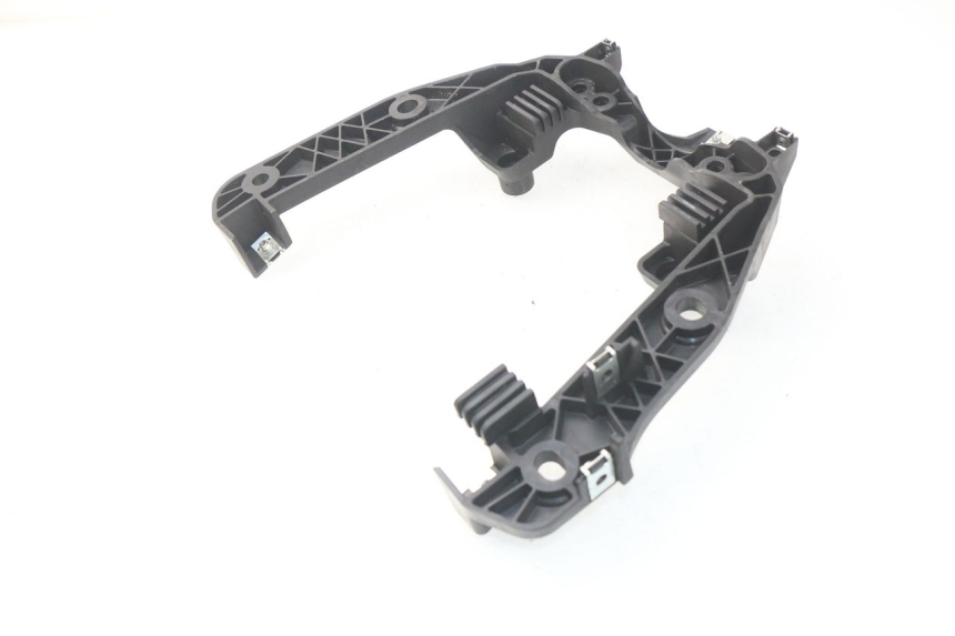 photo de JONCTION CARENAGE ARRIERE INFERIEURE MBK NITRO 2T 50 (2013 - 2017) - Détail de la pièce