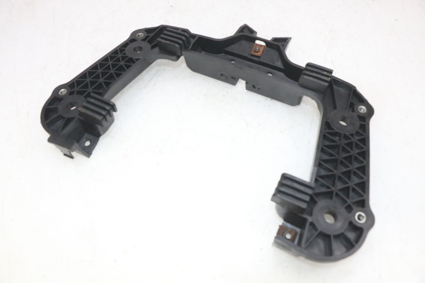 photo de JONCTION CARENAGE ARRIERE INFERIEURE MBK OVETTO 2T 50 (2007 - 2017) - Zoom état d’usage