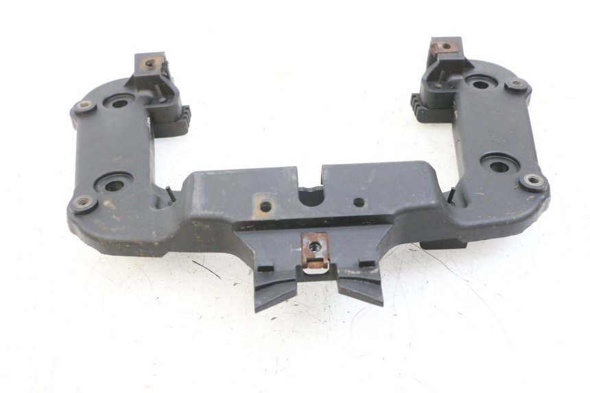 photo de JONCTION CARENAGE ARRIERE INFERIEURE MBK OVETTO 4T 50 (2008 - 2016) - Autre angle de vue