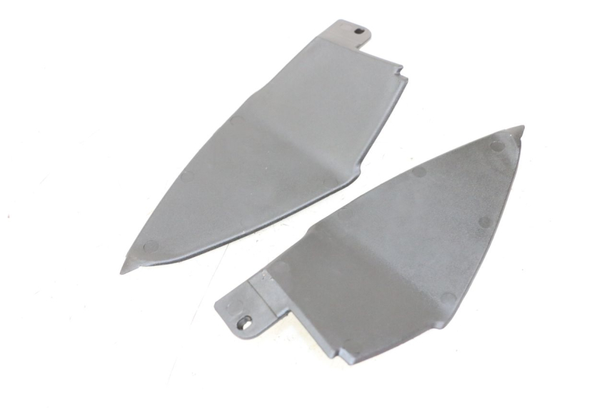 photo de JONCTION CARENAGE ARRIERE INFERIEURE APRILIA SR MOTARD 50 (2012 - 2018) - Vue principale