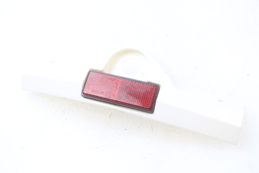 photo de JONCTION CARENAGE ARRIERE INFERIEURE RAZZO STEED 125 (2012 - 2018) - Autre angle de vue