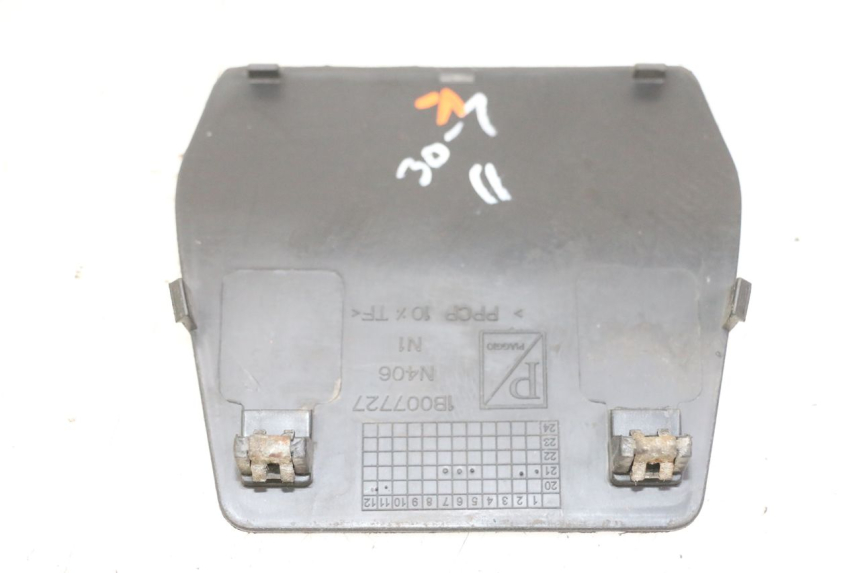 photo de JONCTION CARENAGE ARRIERE INFERIEURE APRILIA SXR 50 (2021 - 2023) - Autre angle de vue