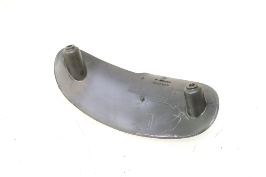 photo de JONCTION CARENAGE ARRIERE INFERIEURE PEUGEOT TREKKER 50 (1995 - 2004) - Zoom état d’usage