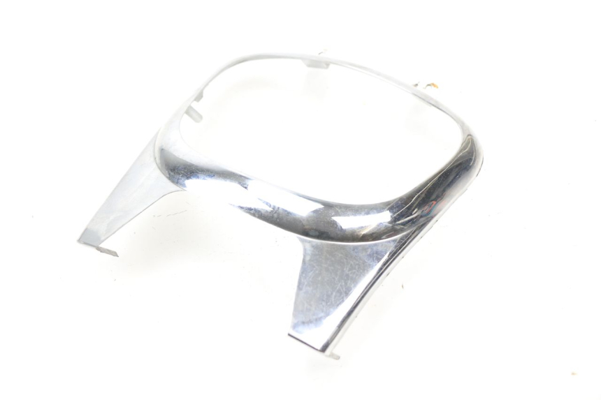 photo de JONCTION CARENAGE ARRIERE INFERIEURE RAZZO VENICE 50 (2009 - 2014) - Détail de la pièce