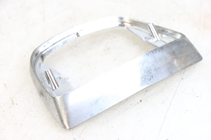 photo de JONCTION CARENAGE ARRIERE INFERIEURE PIAGGIO VESPA LX 2T 50 (2005 - 2013) - Détail de la pièce