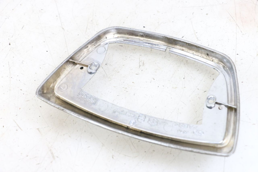 photo de JONCTION CARENAGE ARRIERE INFERIEURE PIAGGIO VESPA LX 2T 50 (2005 - 2013) - Autre angle de vue