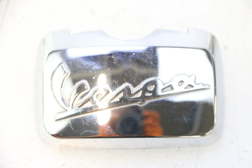 photo de JONCTION CARENAGE ARRIERE INFERIEURE PIAGGIO VESPA LX 2T 50 (2005 - 2013) - Gros plan technique
