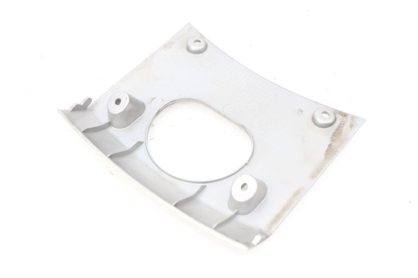 photo de JONCTION CARENAGE ARRIERE INFERIEURE TGB X-MOTION XMOTION 125 (2008 - 2014) - Détail de la pièce