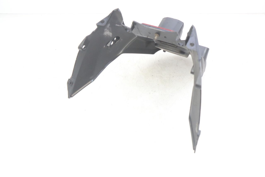 photo de JONCTION CARENAGE ARRIERE INFERIEURE SYM X-PRO 4T 50 (2014 - 2021) - Zoom état d’usage