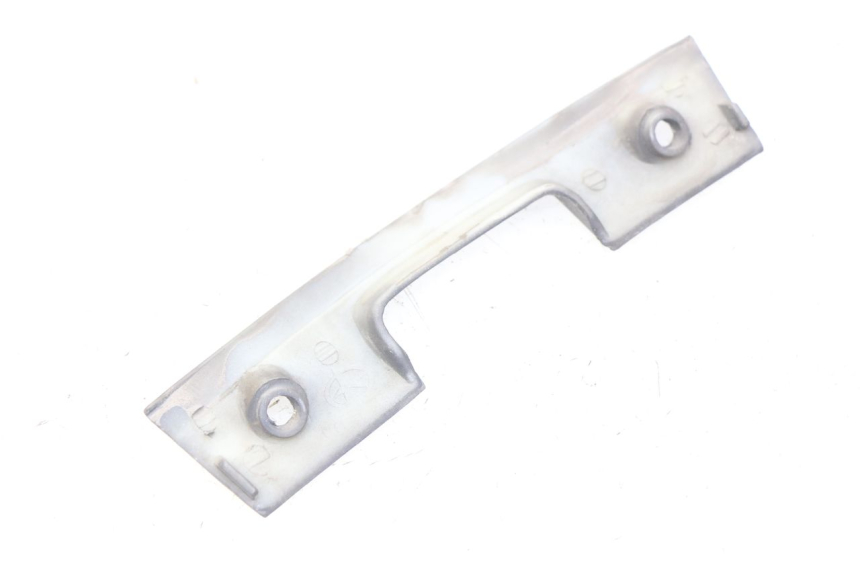 photo de JONCTION CARENAGE ARRIERE INFERIEURE YIYING YY50QT-10 50 (2007 - 2022) - Détail de la pièce