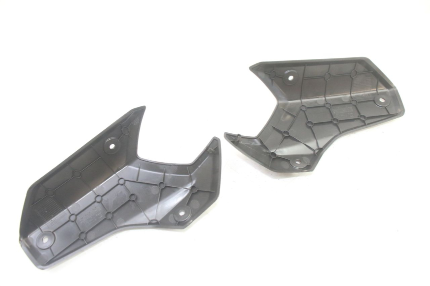 photo de JONCTION CARENAGE ARRIERE PEUGEOT KISBEE 4T 50 (2018 - 2022) - Zoom état d’usage