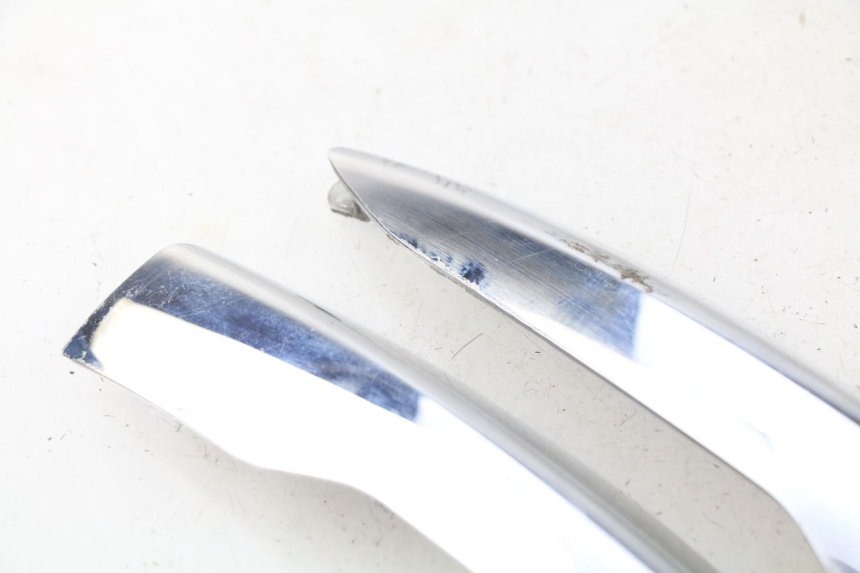 photo de JONCTION CARENAGE ARRIERE PIAGGIO LIBERTY IGET 4T 50 (2015 - 2020) - Gros plan technique