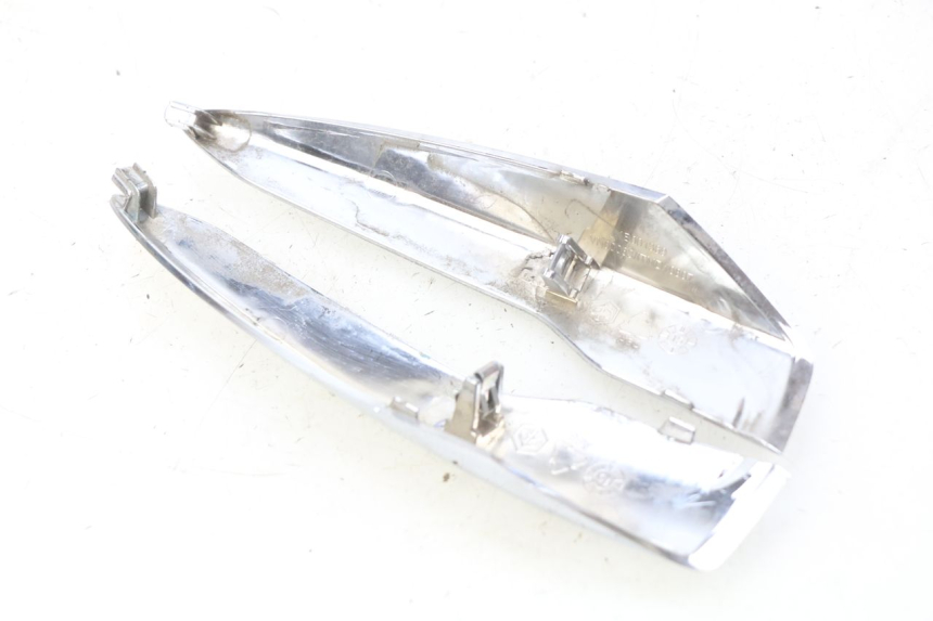 photo de JONCTION CARENAGE ARRIERE PIAGGIO LIBERTY IGET 4T 50 (2015 - 2020) - Autre angle de vue