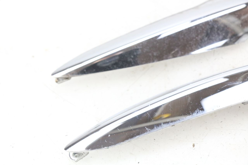 photo de JONCTION CARENAGE ARRIERE PIAGGIO LIBERTY IGET 4T 50 (2015 - 2020) - État de surface