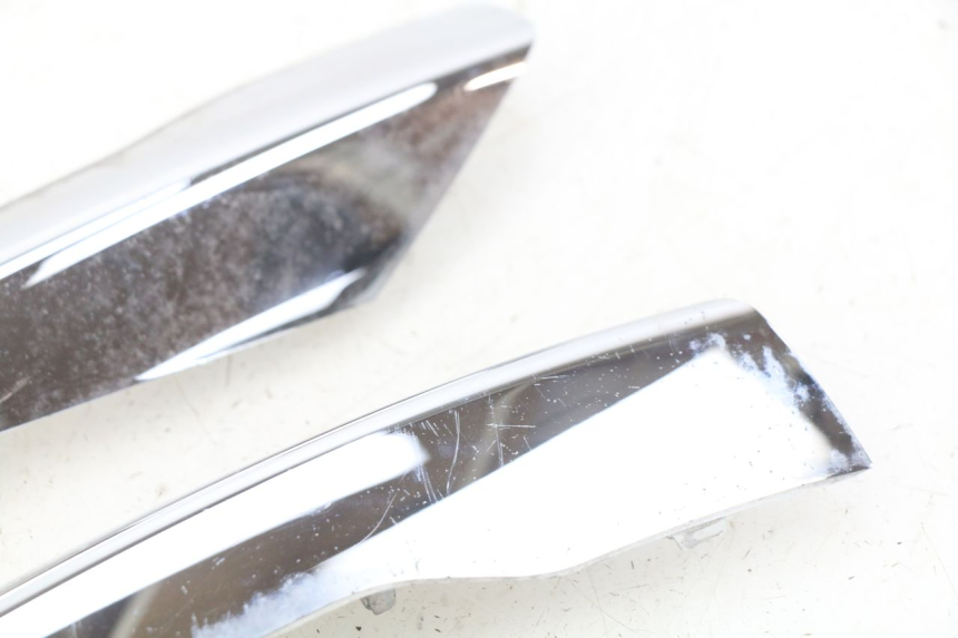 photo de JONCTION CARENAGE ARRIERE PIAGGIO LIBERTY IGET 4T 50 (2015 - 2020) - Pièce contrôlée