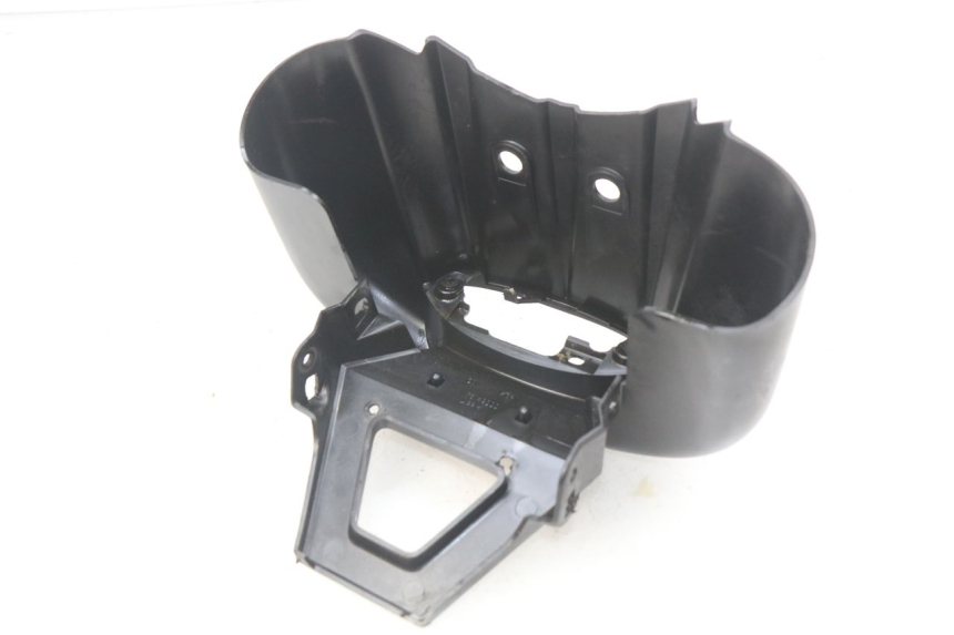 photo de JONCTION CARENAGE ARRIERE PEUGEOT LUDIX 50 (2008 - 2017) - Détail de la pièce