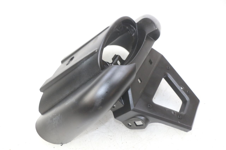 photo de JONCTION CARENAGE ARRIERE PEUGEOT LUDIX 50 (2008 - 2017) - Gros plan technique