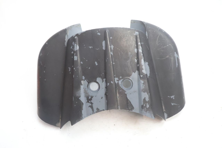photo de JONCTION CARENAGE ARRIERE PEUGEOT LUDIX ONE 50 (2004 - 2013) - Gros plan technique