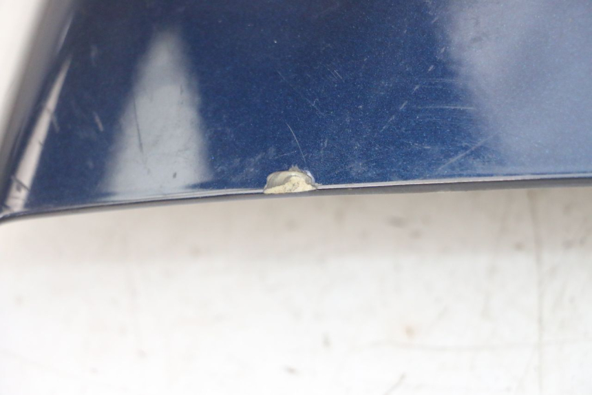 photo de JONCTION CARENAGE ARRIERE PIAGGIO MP3 LT 300 (2010 - 2016) - Vue rapprochée