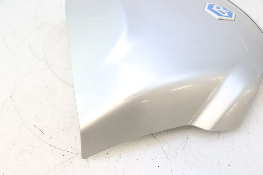 photo de JONCTION CARENAGE ARRIERE PIAGGIO MP3 LT 300 (2010 - 2016) - État de surface