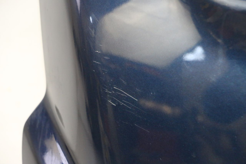 photo de JONCTION CARENAGE ARRIERE PIAGGIO MP3 RL 250 (2006 - 2010) - État de surface