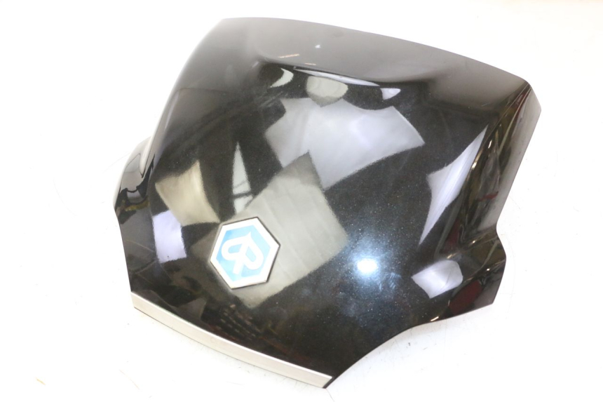 photo de JONCTION CARENAGE ARRIERE PIAGGIO MP3 RL 250 (2006 - 2010) - Vue principale