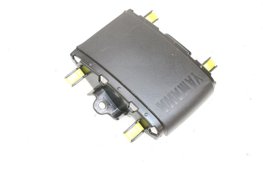 photo de JONCTION CARENAGE ARRIERE YAMAHA NEO'S CORE 1 (2022 - 2026) - Autre angle de vue