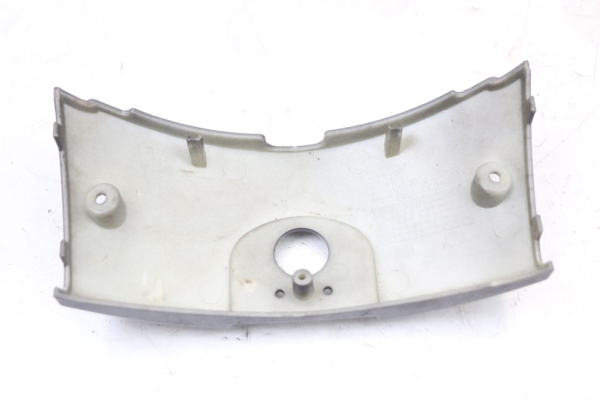 photo de JONCTION CARENAGE ARRIERE PEUGEOT DJANGO 125 (2014 - 2017) - Zoom état d’usage