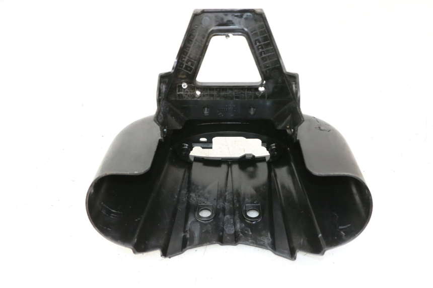 photo de JONCTION CARENAGE ARRIERE PEUGEOT LUDIX 50 (2008 - 2017) - Zoom état d’usage