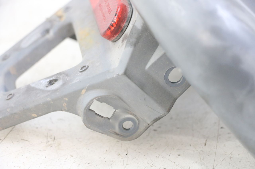 photo de JONCTION CARENAGE ARRIERE PEUGEOT LUDIX ONE 50 (2005 - 2008) - Vue d’ensemble