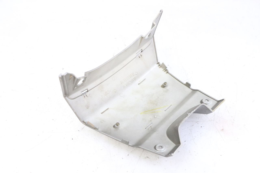 photo de JONCTION CARENAGE ARRIERE PEUGEOT SATELIS 125 (2013 - 2018) - Autre angle de vue