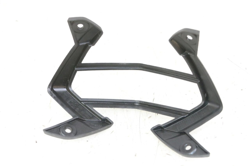 photo de JONCTION CARENAGE ARRIERE PEUGEOT STREETZONE I 2T 50 (2018 - 2020) - Zoom état d’usage