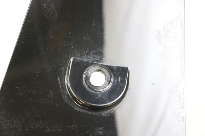 photo de JONCTION CARENAGE ARRIERE DAELIM S3 125 (2010 - 2017) - Détail de la pièce