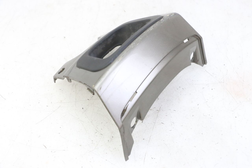 photo de JONCTION CARENAGE ARRIERE PEUGEOT SATELIS 125 (2013 - 2018) - Autre angle de vue