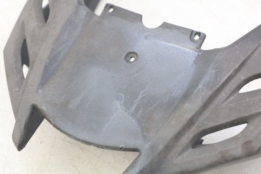 photo de JONCTION CARENAGE ARRIERE APRILIA SR 2T 50 (2012 - 2017) - Zoom état d’usage