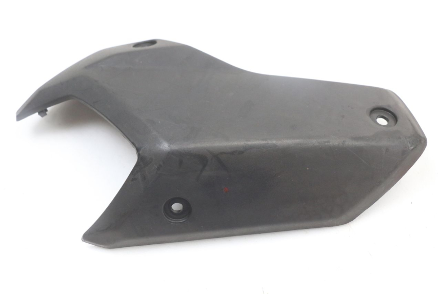 photo de JONCTION CARENAGE ARRIERE PEUGEOT STREETZONE 2T 50 (2014 - 2019) - Autre angle de vue