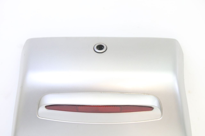 photo de JONCTION CARENAGE ARRIERE PIAGGIO SUPER LX 125 (2000 - 2003) - Autre angle de vue