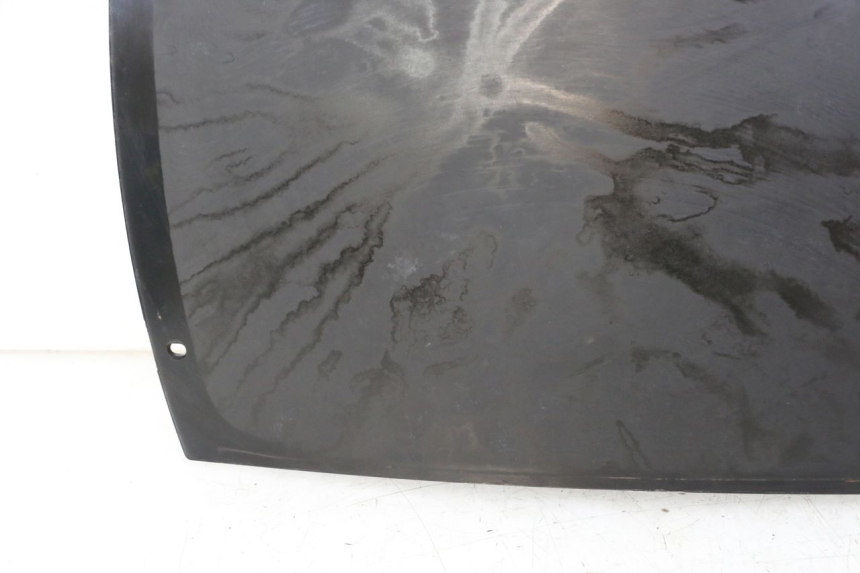 photo de JONCTION CARENAGE ARRIERE SUPERIEUR BMW C1 125 (2000 - 2003) - Points de fixation