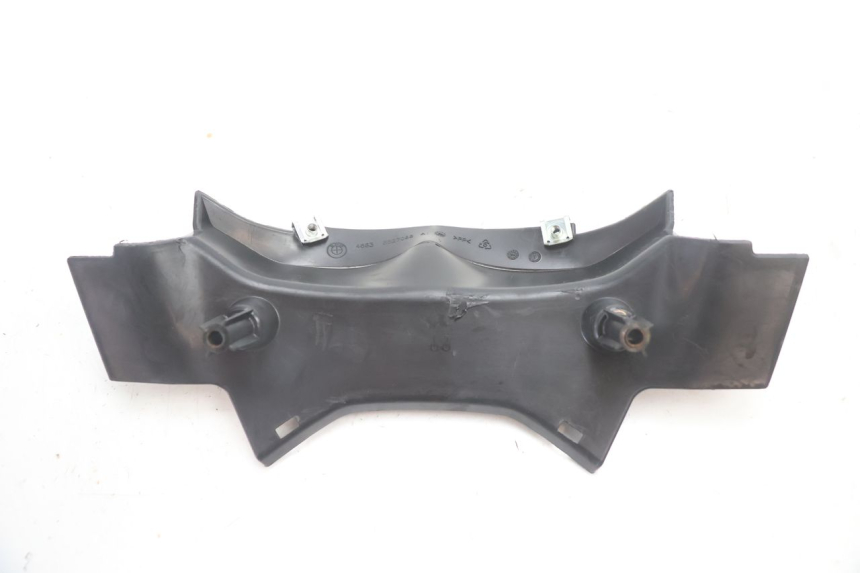 photo de JONCTION CARENAGE ARRIERE SUPERIEUR BMW C SPORT 650 (2015 - 2021) - Autre angle de vue